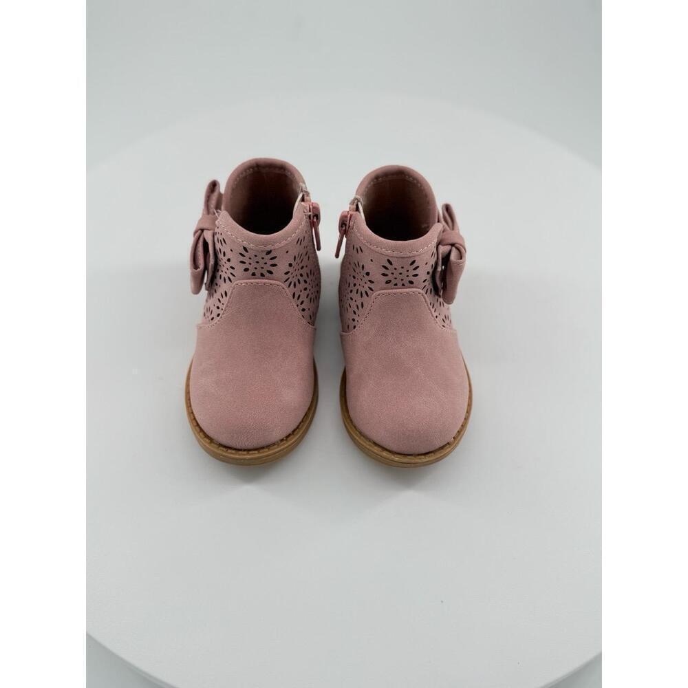 NWT Girls Toddler Shoe Size 5 Pink Ankle Bootie Suede Bow Perforated Pattern - Picture 9 of 13